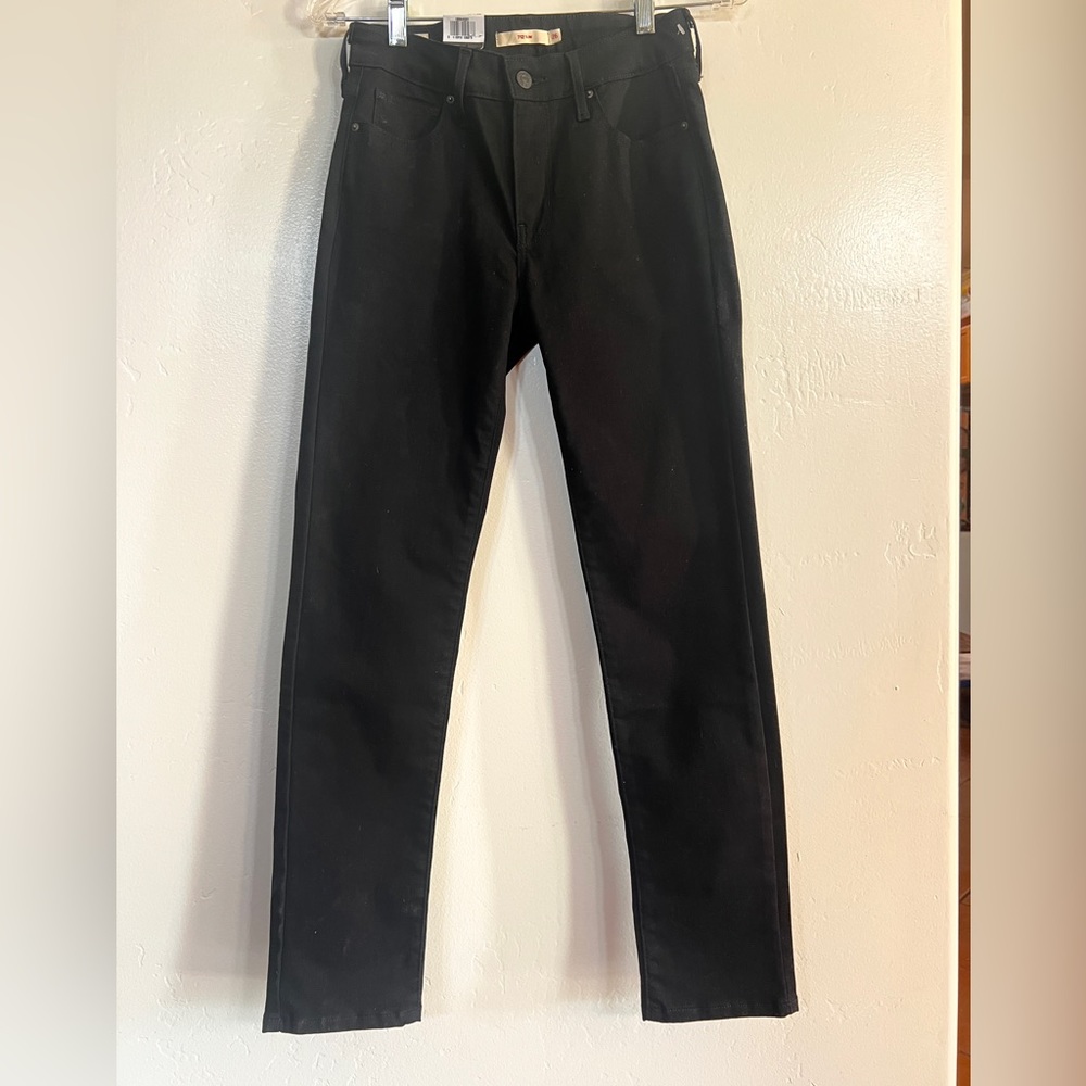 Levi’s Slim Mid-Rise Jeans